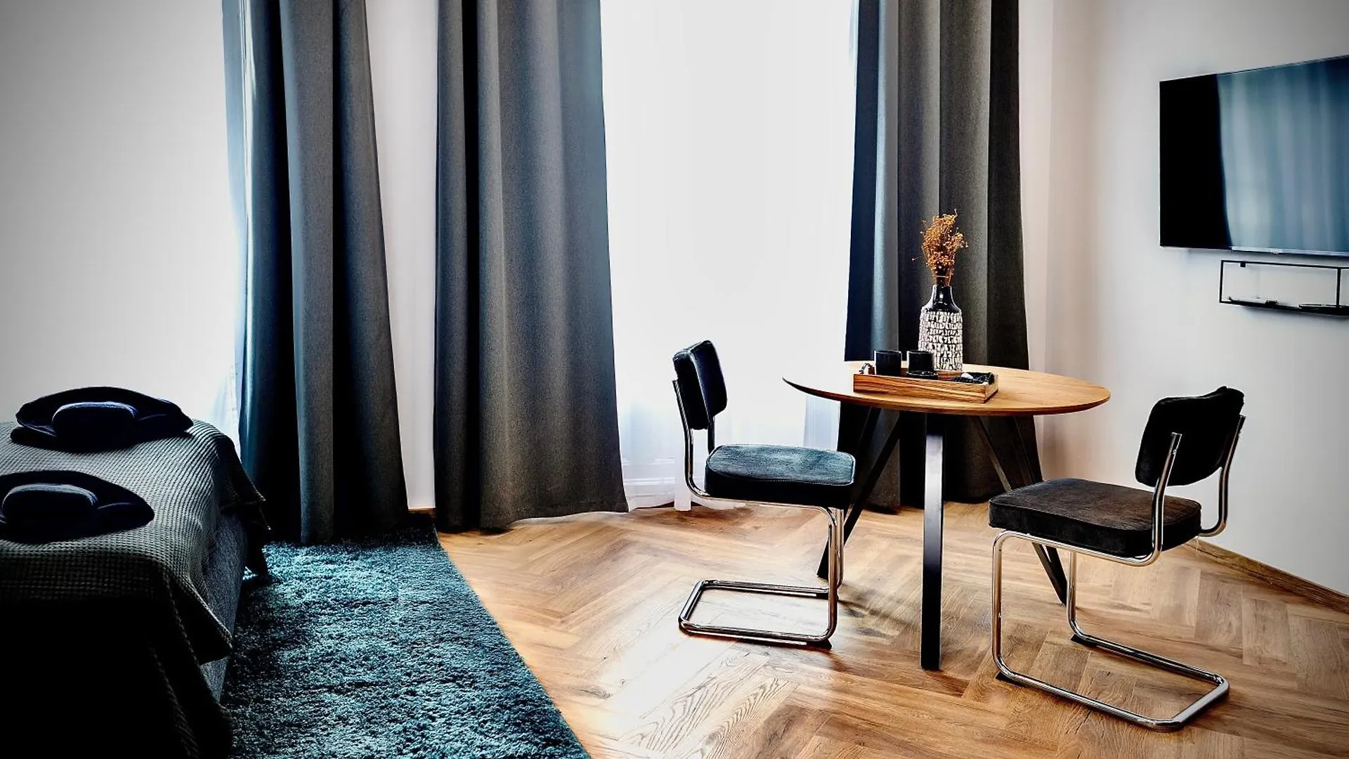 Lujza B Studio 42 Βουδαπέστη 0*,  Ουγγαρία