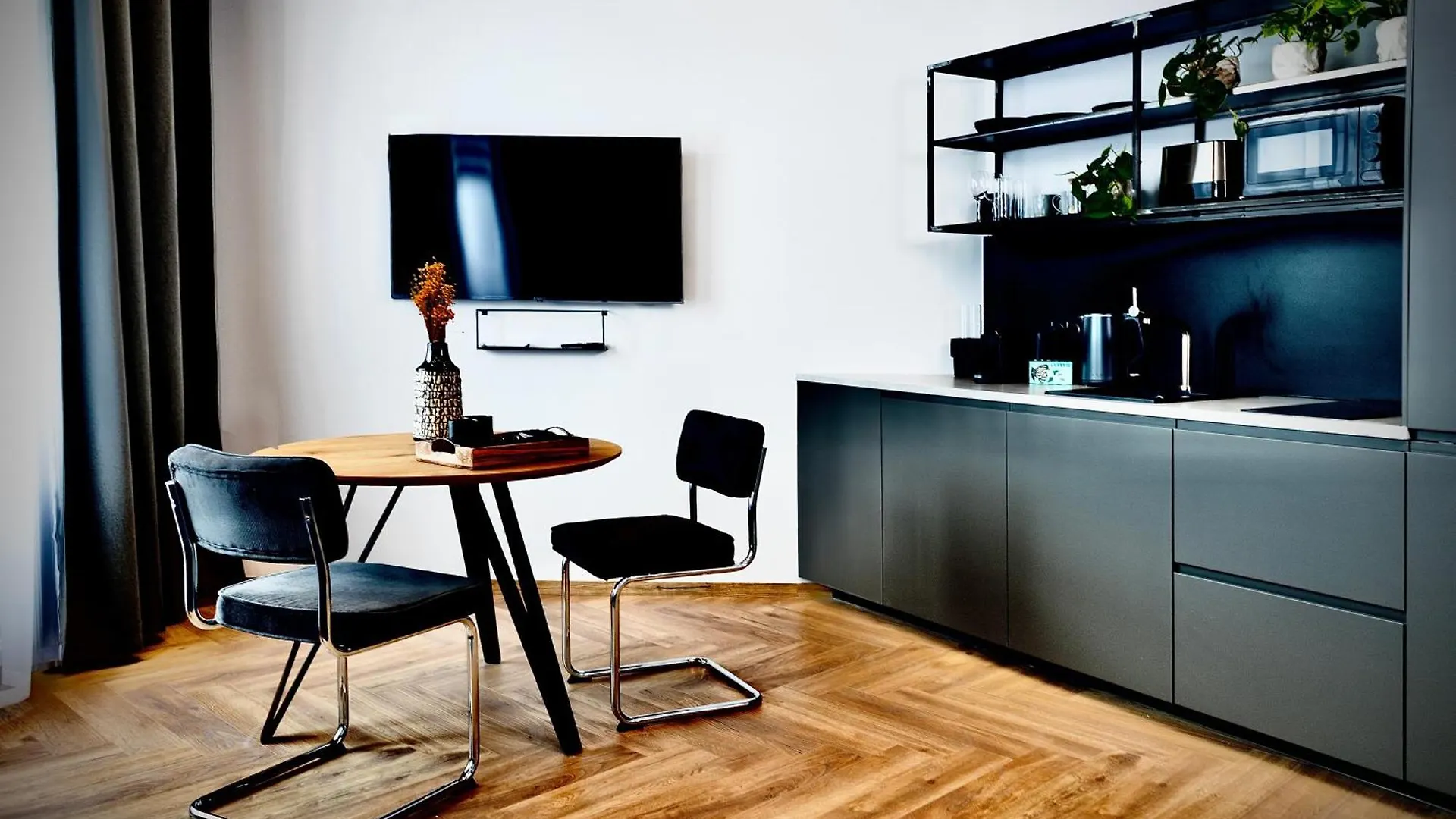 Lujza B Studio 42 Budapest Ungarn